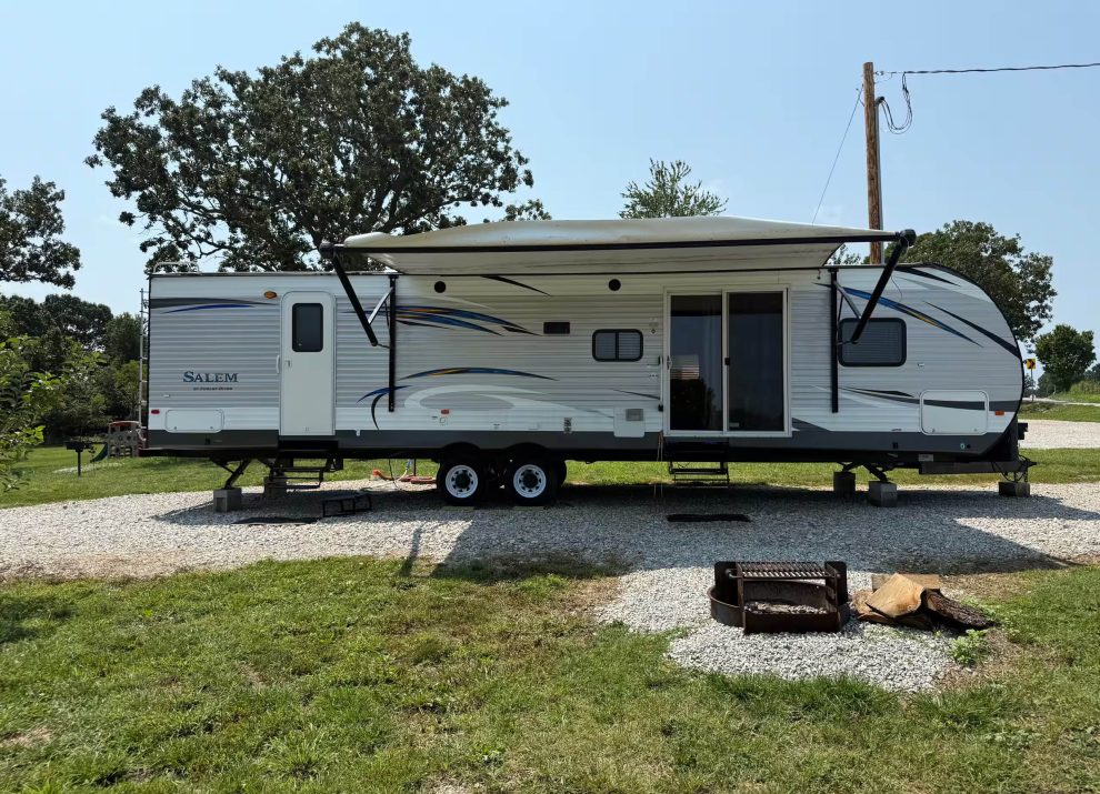 Randy’s Rest Stop camper rental at 4 Seasons RV Park near Mansfield, Missouri